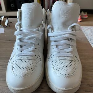 High Top Vejas